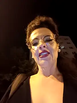 RebeccaNoble Show in webcam