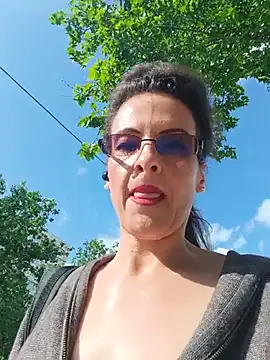 חדר צ'אט בשידור חי של RebeccaNoble