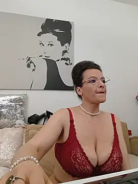 RebeccaNoble's Live XXX Chat