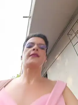 RebeccaNoble's Webcam Show