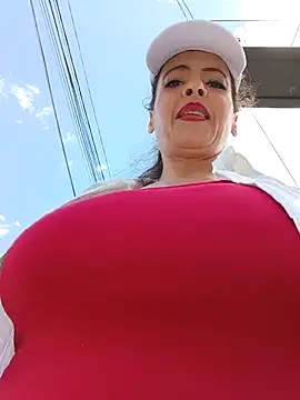 RebeccaNoble Show in webcam