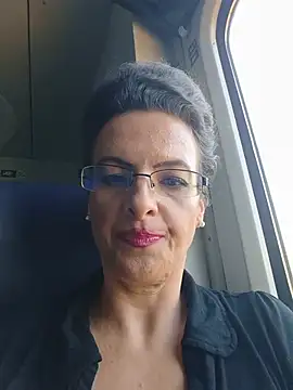 RebeccaNoble's Live Chat Room