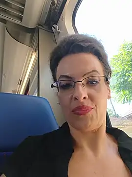 RebeccaNoble Live XXX-chat