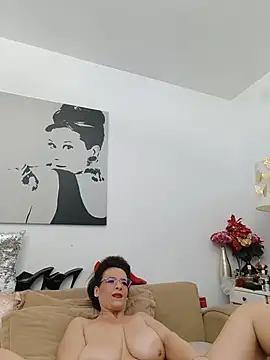 RebeccaNoble's Live XXX Chat