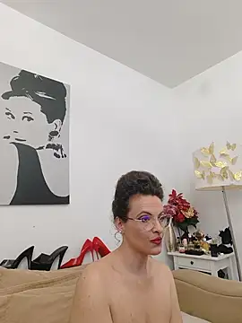 RebeccaNoble Adlı Modelin Canlı XXX Sohbeti