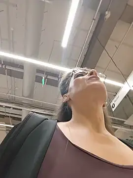 RebeccaNoble 即時 XXX 聊天
