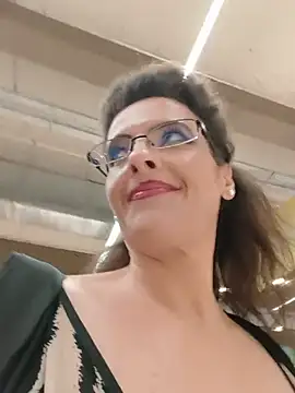 RebeccaNoble Show in webcam