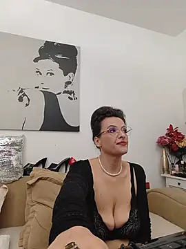 RebeccaNoble Show Webcam