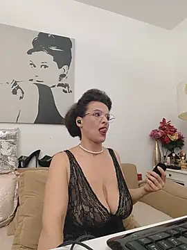 RebeccaNoble's Webcam Show