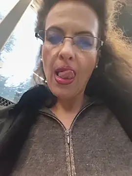 RebeccaNoble – Naživo XXX chat