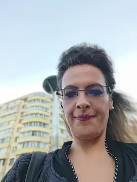 Show modela RebeccaNoble na web-kameri