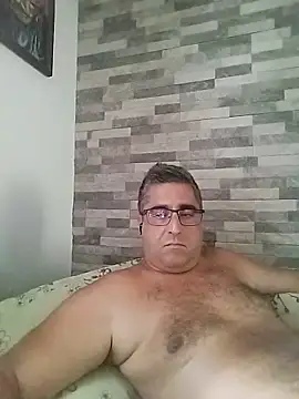 הופעת וובקאם של ADRIAN_ADI40