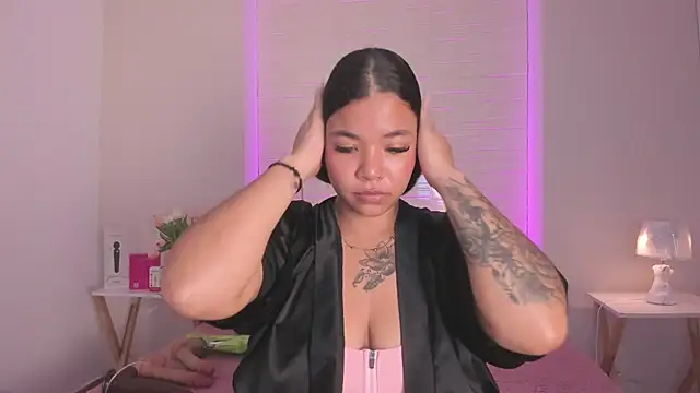 SophiaaStone Show in webcam