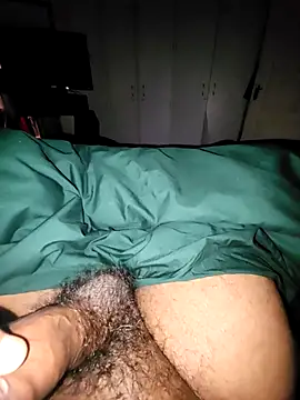 Stud_555: διαδικτυακό σόου στην κάμερα