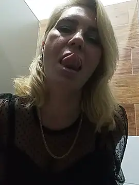 JennyOMay Adlı Modelin Canlı XXX Sohbeti