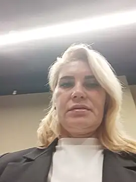 JennyOMay live XXX chat