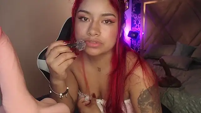 Pertunjukan Kamera Web ChantalPetit