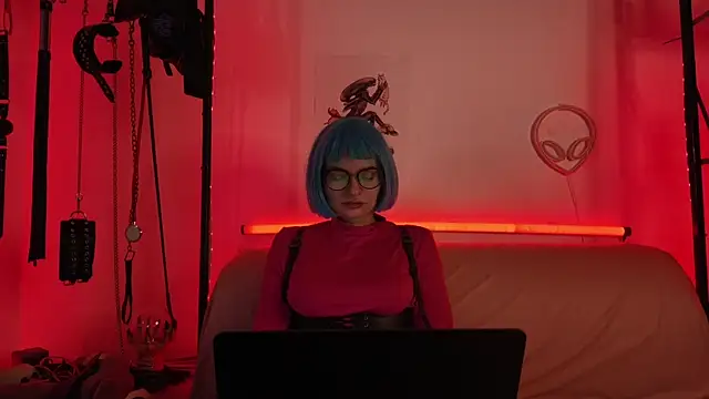 Chat XXX en directo de CyberXGoddess