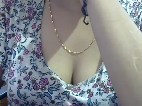 צ'אט XXX בשידור חי של Your_wild_Dia