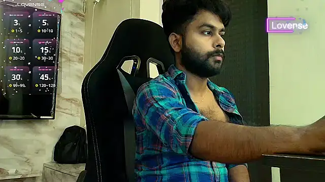 SilverShade3 Webcam-Show
