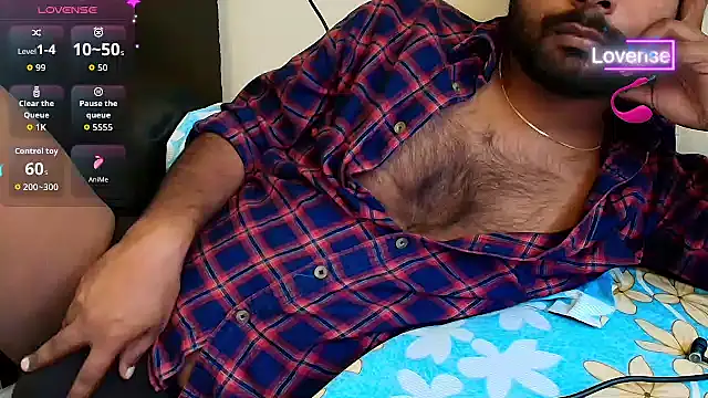 SilverShade3 Chat XXX in diretta