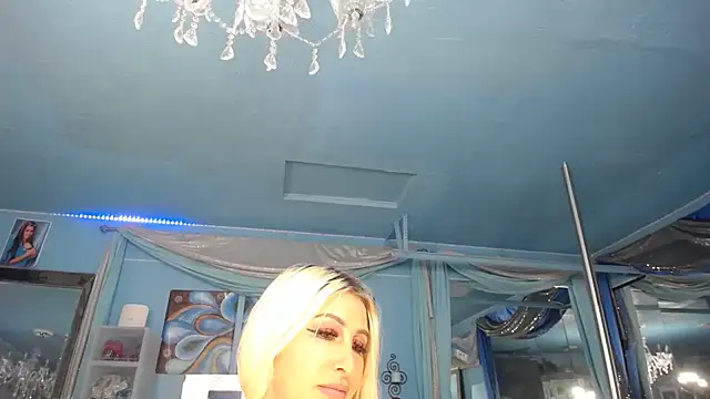 ADRIANNA_FOX's Live XXX Chat