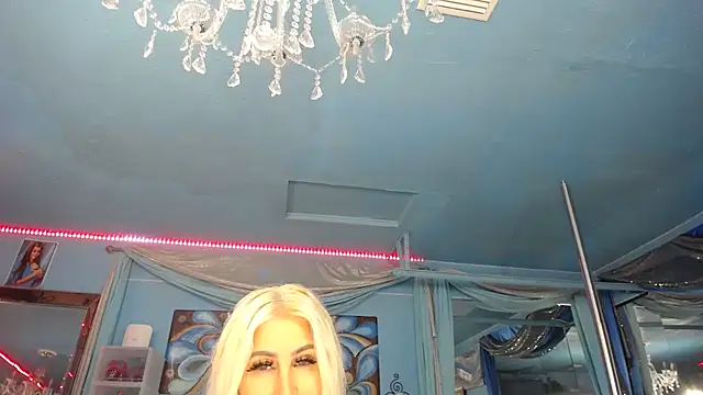 ADRIANNA_FOX Live XXX-Chat
