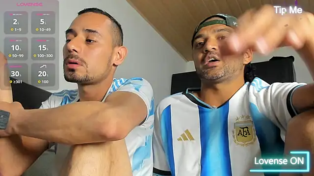 jhonyalzate2's Webcam Show