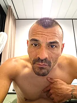 Hugebiglongcockcoupl – webcam-show