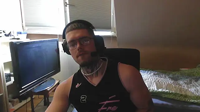 NIcoBig420 Шоу с уебкамера
