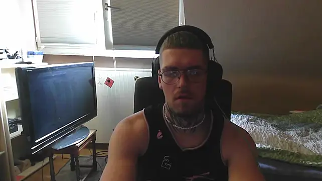NIcoBig420 Webcam-Show