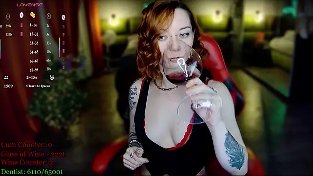 XXX chat uživo modela MaxPhoenixx