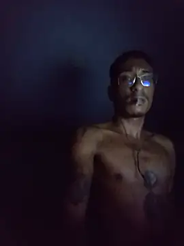 mellow_smoke Show in webcam
