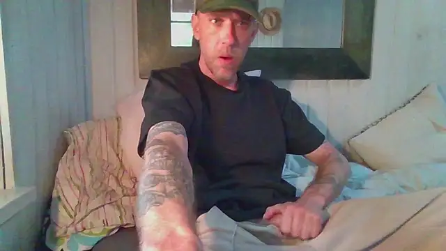 Stock-Holmes Webcam Show