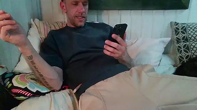 Stock-Holmes Webcam Show