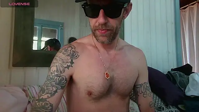 Stock-Holmes webcam show
