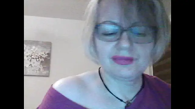 Francesca57's Live XXX Chat