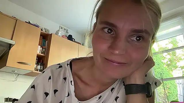 s-te-fan-i Chat XXX in diretta