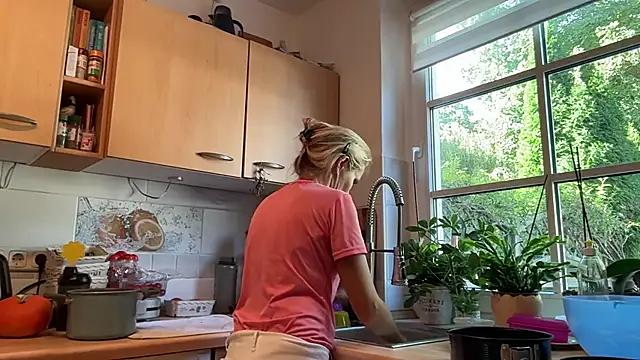 s-te-fan-i Show in webcam