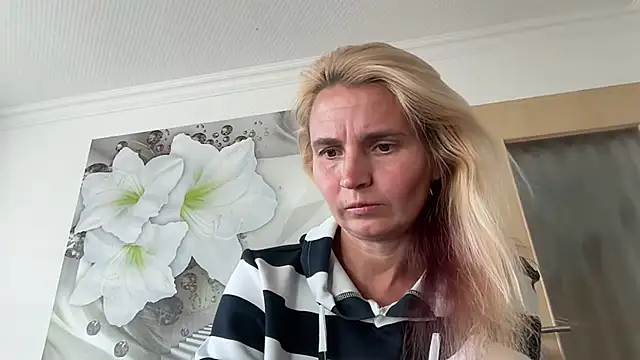 Chat XXX ao vivo de s-te-fan-i