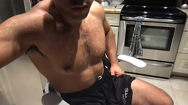 BigGuyMuscle: διαδικτυακό σόου στην κάμερα