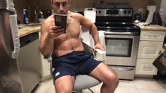 BigGuyMuscle webkamerás műsora