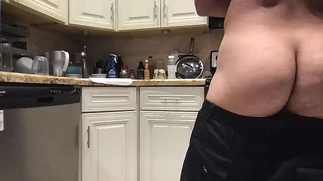 BigGuyMuscle: вебкам-шоу