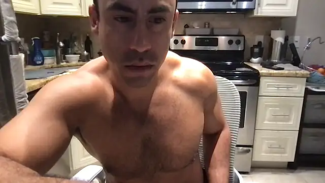 BigGuyMuscle: διαδικτυακό σόου στην κάμερα