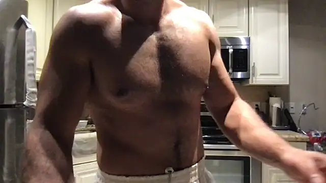 BigGuyMuscle: διαδικτυακό σόου στην κάμερα