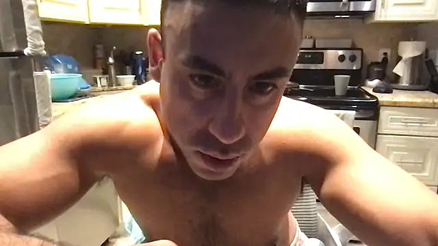 BigGuyMuscle: διαδικτυακό σόου στην κάμερα
