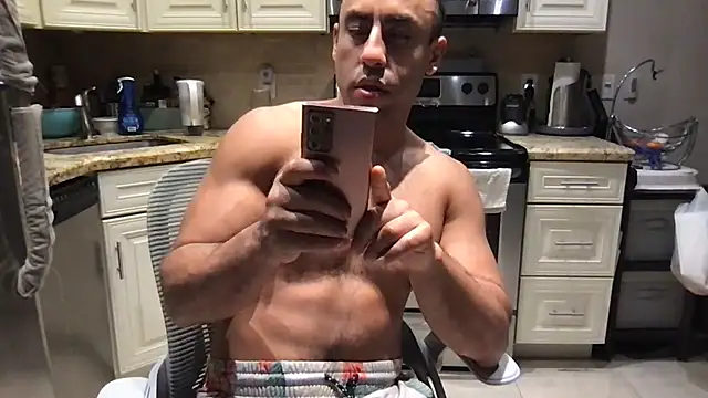 BigGuyMuscle: вебкам-шоу