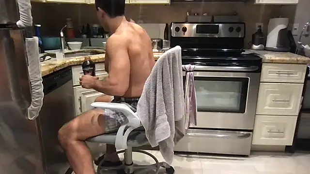 عرض كام BigGuyMuscle