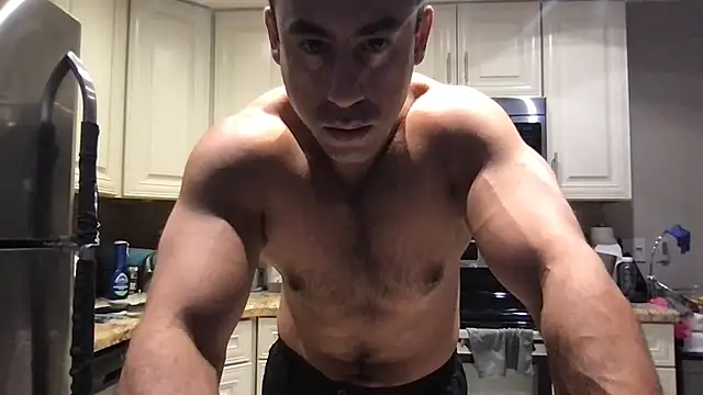 BigGuyMuscle Adlı Modelin Web Kamerası Şovu