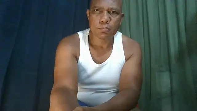 bigblackcock75 Show Webcam